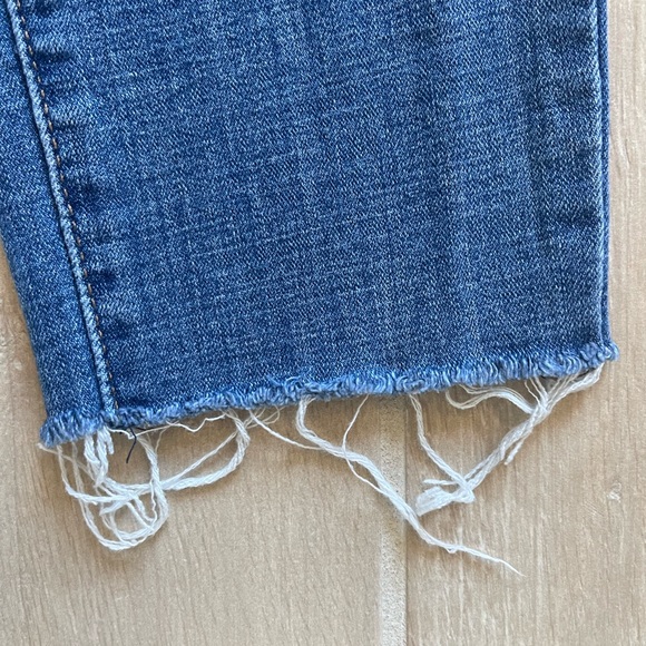 Levi’s 721 High Rise Skinny Ankle Jeans - Picture 5 of 11